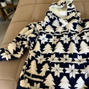 Vera Bradley Sherpa pullover
